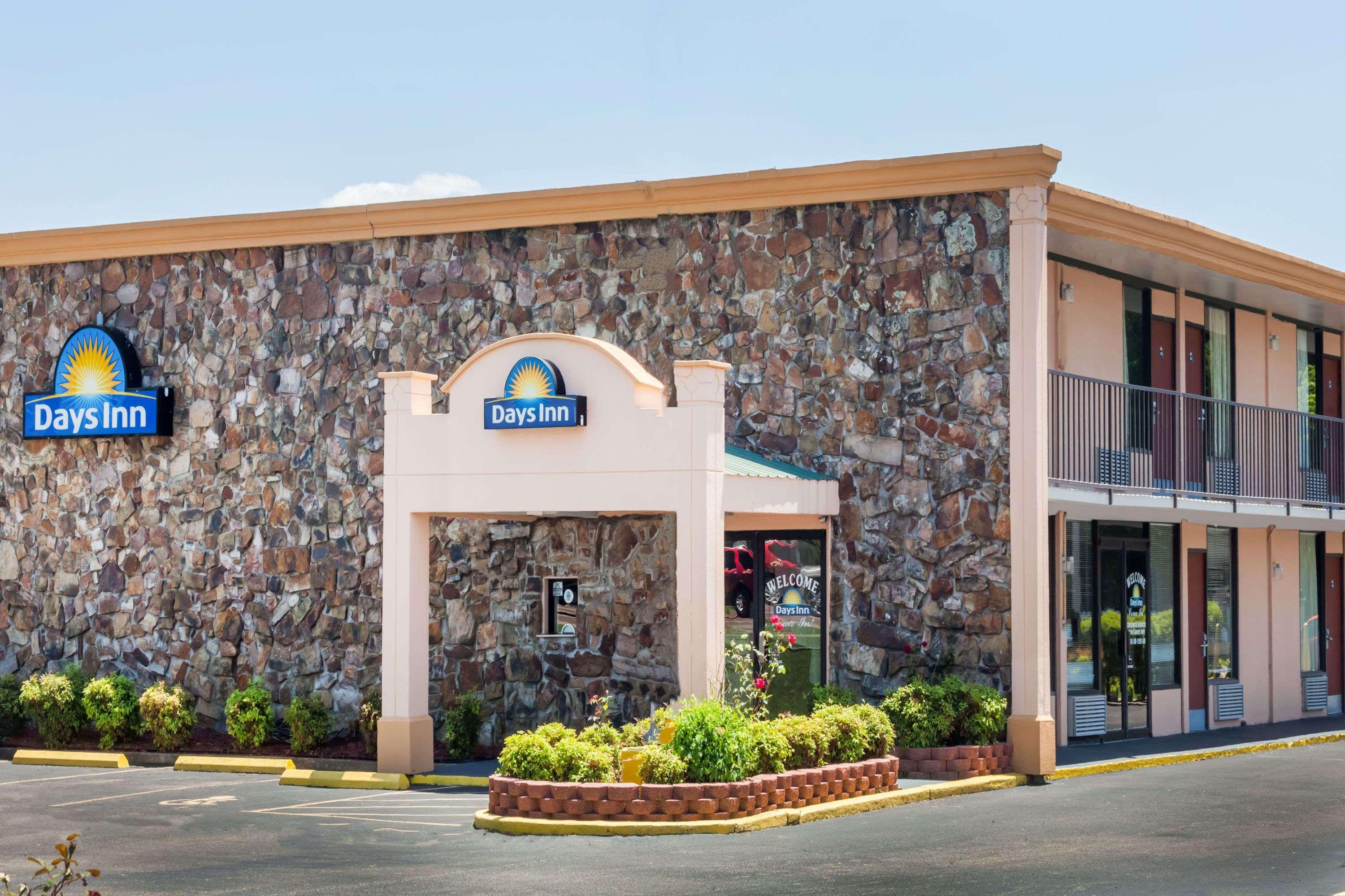 Days Inn By Wyndham Martin Extérieur photo